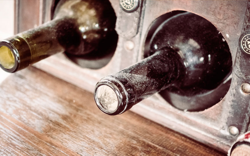 Cuidado y características del vino: ¿Por qué montar una bodega en casa?